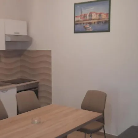 Ivan & Mirjana 2 Apartment Lopar