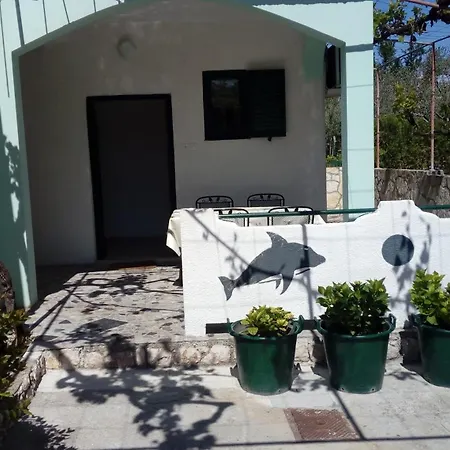 公寓 Ivan & Mirjana 2 *